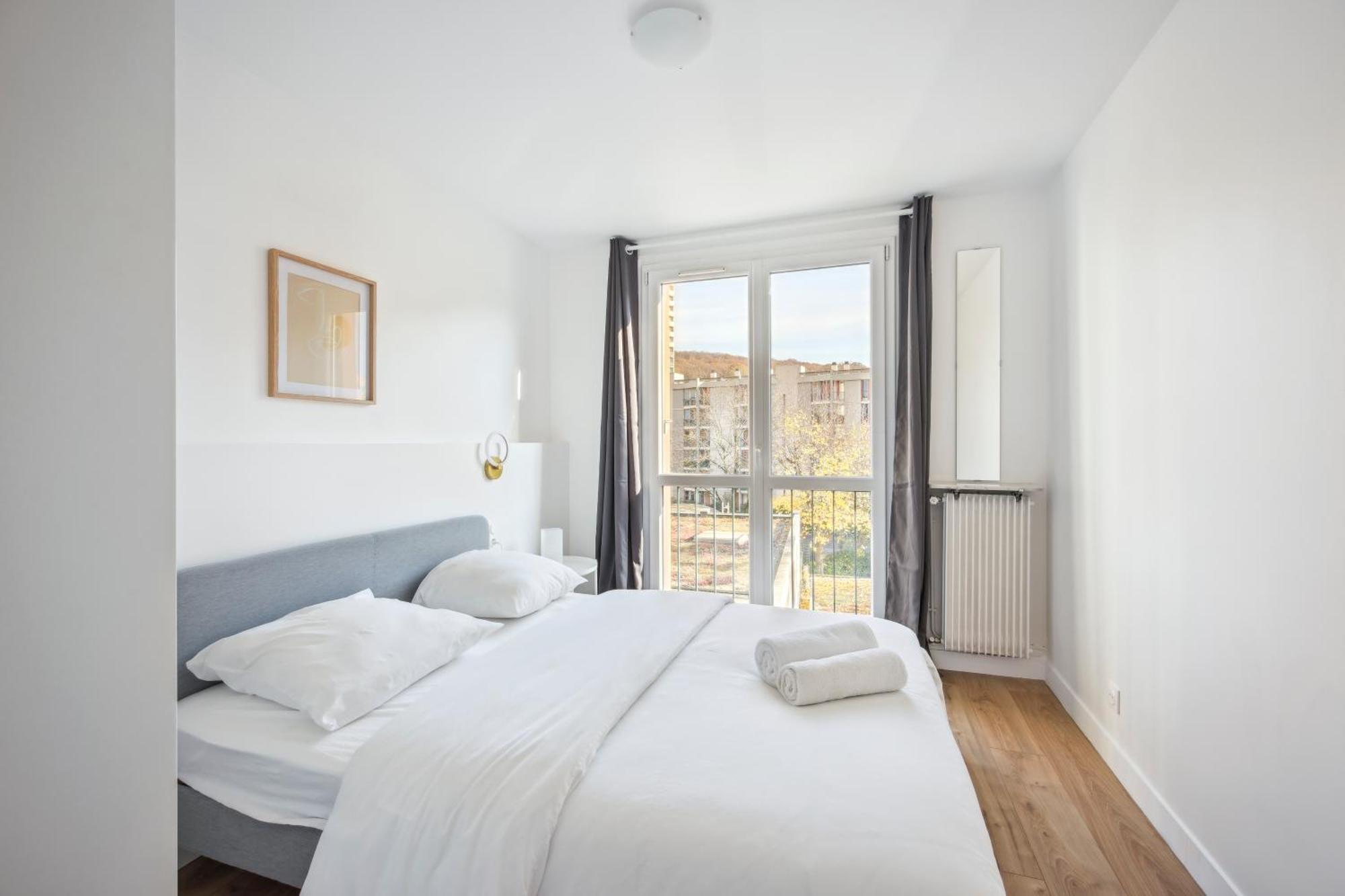 Appartamento Chic Apart With Parking Chaville Esterno foto